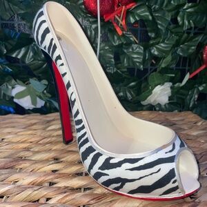 Rare find Zebra Print Peep-Toe Stiletto heel decor